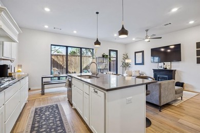 Modern 3 bedroom townhome near Downtown Dallas located at Fort on Stevens Park Golf Course in Texas - for sale on GolfHomes.com, golf home, golf lot