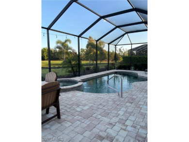 Owners are offering a one-year Home-Tech Warranty. This turnkey on Ritz-Carlton Members Golf Club in Florida - for sale on GolfHomes.com, golf home, golf lot