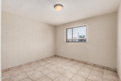 Fantastic opportunity to own this charming single-level home! on Maryvale Golf Course in Arizona - for sale on GolfHomes.com, golf home, golf lot