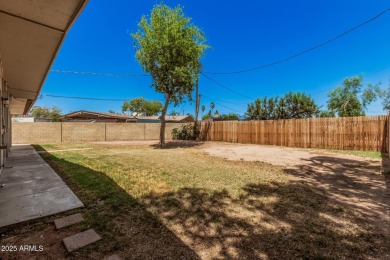 Fantastic opportunity to own this charming single-level home! on Maryvale Golf Course in Arizona - for sale on GolfHomes.com, golf home, golf lot