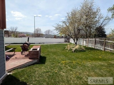 UPDATE!  Seller offering a $7,500 flooring allowance.  Welcome on Highland Golf Course in Idaho - for sale on GolfHomes.com, golf home, golf lot