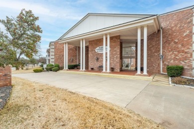 FULLY RENOVATED CONDO - LIKE BRAND NEW with A Modern Touch! on Pecan Plantation Country Club in Texas - for sale on GolfHomes.com, golf home, golf lot