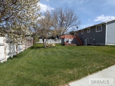 UPDATE!  Seller offering a $7,500 flooring allowance.  Welcome on Highland Golf Course in Idaho - for sale on GolfHomes.com, golf home, golf lot