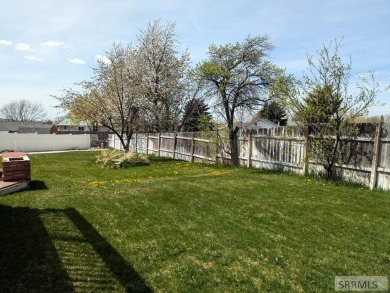 UPDATE!  Seller offering a $7,500 flooring allowance.  Welcome on Highland Golf Course in Idaho - for sale on GolfHomes.com, golf home, golf lot