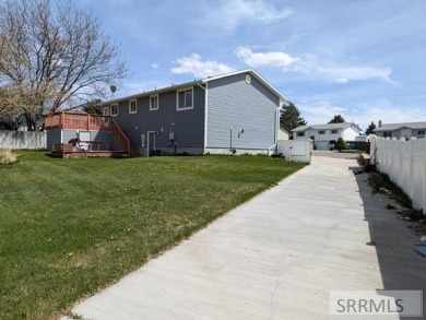 UPDATE!  Seller offering a $7,500 flooring allowance.  Welcome on Highland Golf Course in Idaho - for sale on GolfHomes.com, golf home, golf lot