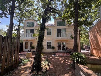 Exclusive Community Living in Cutter Place! Enjoy the on The Oaks Golf Course in Missouri - for sale on GolfHomes.com, golf home, golf lot