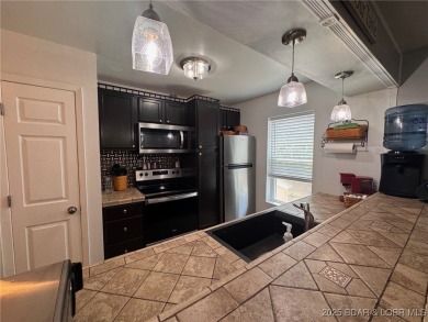 Exclusive Community Living in Cutter Place! Enjoy the on The Oaks Golf Course in Missouri - for sale on GolfHomes.com, golf home, golf lot