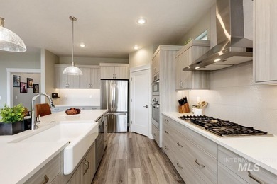 Better than New! Only 4 years old and impeccably maintained and on Hunters Point Golf Club in Idaho - for sale on GolfHomes.com, golf home, golf lot