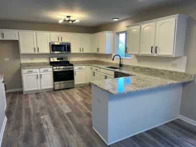 Welcome to this beautifully updated 2 story home located in on Woodruff Golf Course in Illinois - for sale on GolfHomes.com, golf home, golf lot