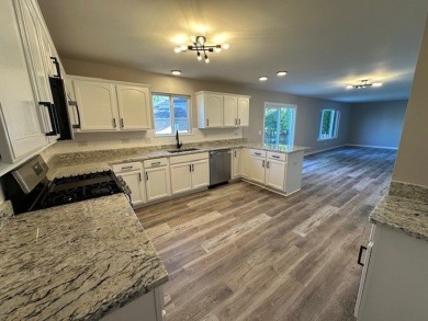 Welcome to this beautifully updated 2 story home located in on Woodruff Golf Course in Illinois - for sale on GolfHomes.com, golf home, golf lot