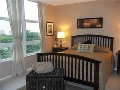 Beautiful, bright and spacious 2 bedroom 2 bath condo with golf on Palm-Aire Country Club and Resort - Palms in Florida - for sale on GolfHomes.com, golf home, golf lot