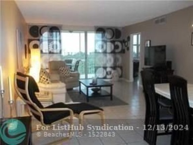 Beautiful, bright and spacious 2 bedroom 2 bath condo with golf on Palm-Aire Country Club and Resort - Palms in Florida - for sale on GolfHomes.com, golf home, golf lot