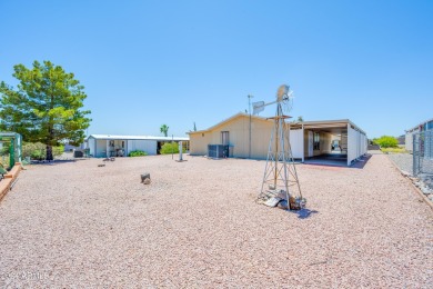 Welcome to this charming 3-bedroom, 2-bathroom home featuring a on 3 Parks Fairways in Arizona - for sale on GolfHomes.com, golf home, golf lot