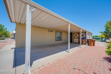 Welcome to this charming 3-bedroom, 2-bathroom home featuring a on 3 Parks Fairways in Arizona - for sale on GolfHomes.com, golf home, golf lot