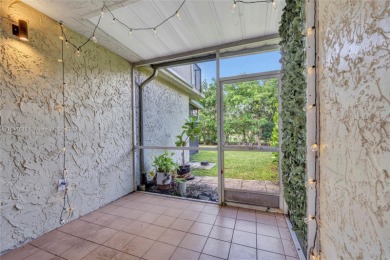 BACK ON MARKET! BUYER FINANCING FELL THROUGH- SELLER OFFERING TO on Colony West Country Club in Florida - for sale on GolfHomes.com, golf home, golf lot