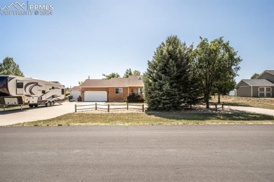 This stunning ranch home in Colorado City features single-level on Hollydot Golf Course in Colorado - for sale on GolfHomes.com, golf home, golf lot