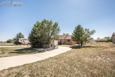 This stunning ranch home in Colorado City features single-level on Hollydot Golf Course in Colorado - for sale on GolfHomes.com, golf home, golf lot