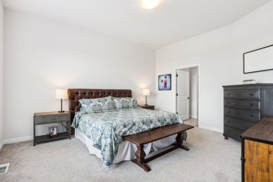 Stunning, almost new move-in ready 4Bed/3Bath Muskego condo is on Muskego Lakes Country Club in Wisconsin - for sale on GolfHomes.com, golf home, golf lot