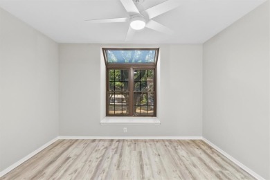 Urban Oasis Just Minutes from Downtown - Luxuriously Updated 1 on Stevens Park Golf Course in Texas - for sale on GolfHomes.com, golf home, golf lot