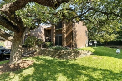 Urban Oasis Just Minutes from Downtown - Luxuriously Updated 1 on Stevens Park Golf Course in Texas - for sale on GolfHomes.com, golf home, golf lot