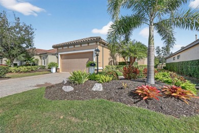 Welcome to 4925 Savona Run - a meticulously maintained, move-in on Esplanade Golf and Country at Lakewood Ranch in Florida - for sale on GolfHomes.com, golf home, golf lot