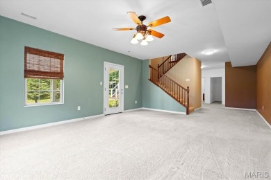 Stunning 4100 sq ft home in the desirable Far Oaks golf course on Far Oaks Golf Club in Illinois - for sale on GolfHomes.com, golf home, golf lot