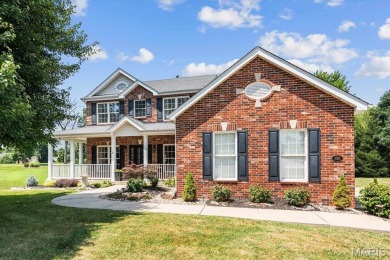 Stunning 4100 sq ft home in the desirable Far Oaks golf course on Far Oaks Golf Club in Illinois - for sale on GolfHomes.com, golf home, golf lot