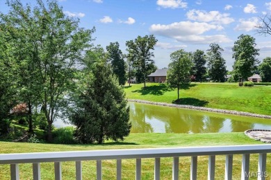 Stunning 4100 sq ft home in desirable Far Oaks golf course on Far Oaks Golf Club in Illinois - for sale on GolfHomes.com, golf home, golf lot