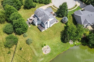 Stunning 4100 sq ft home in desirable Far Oaks golf course on Far Oaks Golf Club in Illinois - for sale on GolfHomes.com, golf home, golf lot