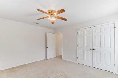 Looking for space, location, and charm? This adorable Oak Vista on Delaware Springs Golf Course in Texas - for sale on GolfHomes.com, golf home, golf lot