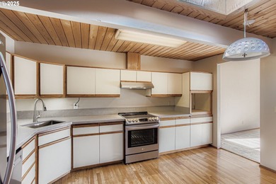 Discover a rare single-level condo tucked inside Progress Town on RedTail Golf Center in Oregon - for sale on GolfHomes.com, golf home, golf lot