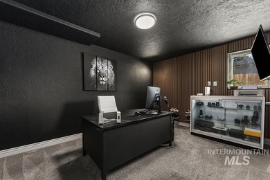 Located just blocks from Hillcrest Golf Course, this beautifully on Hillcrest Country Club, Inc. in Idaho - for sale on GolfHomes.com, golf home, golf lot