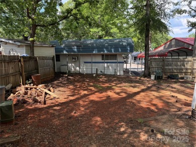 Are you looking for a Park Model and plenty of land as well. For on The Tillery Tradition Country Club in North Carolina - for sale on GolfHomes.com, golf home, golf lot