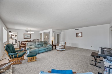 { SUN LAKES 55+ Adult Community } Refreshed home with new PAINT on Sun Lakes Country Club in Arizona - for sale on GolfHomes.com, golf home, golf lot