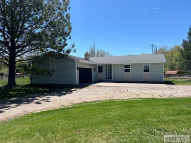 Tastefully updated move in ready 3 bedroom home on a 1 acre lot on Jefferson Hills Golf Course in Idaho - for sale on GolfHomes.com, golf home, golf lot