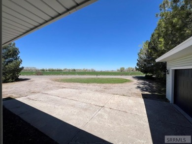 Tastefully updated move in ready 3 bedroom home on a 1 acre lot on Jefferson Hills Golf Course in Idaho - for sale on GolfHomes.com, golf home, golf lot