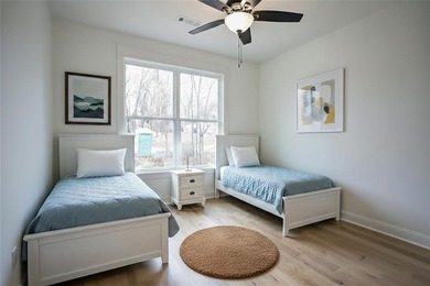 This beautifully upgraded 4 bed / 2 bath home is located in the on Bella Vista - Metfield Golf Complex and Country Club in Arkansas - for sale on GolfHomes.com, golf home, golf lot