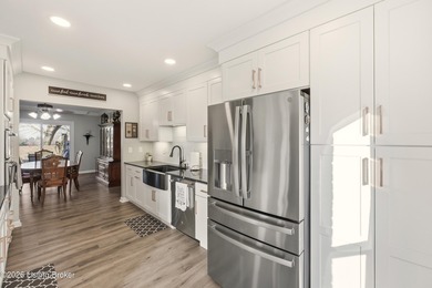 Nestled in the highly desirable Hunting Creek, this beautifully on Hunting Creek Country Club in Kentucky - for sale on GolfHomes.com, golf home, golf lot