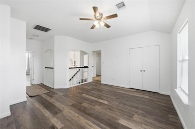 Welcome to this spacious 3-bedroom, 2.5-bath home offers on Grand Oaks Golf Club in Texas - for sale on GolfHomes.com, golf home, golf lot