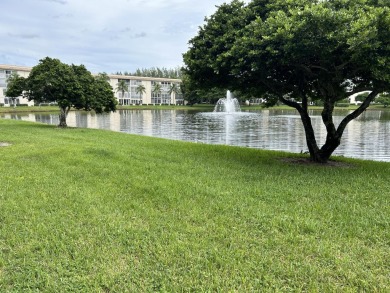 Special new Price.  A rare 1 bedroom 1 bath on the Main floor on Wynmoor Golf Course in Florida - for sale on GolfHomes.com, golf home, golf lot