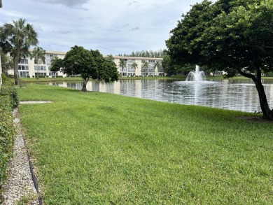 Special new Price.  A rare 1 bedroom 1 bath on the Main floor on Wynmoor Golf Course in Florida - for sale on GolfHomes.com, golf home, golf lot