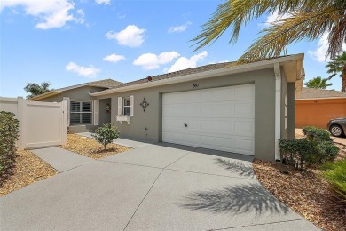 ABSOLUTELY STUNNING 3/2 BLOCK and STUCCO Foxglove courtyard on The Links of Spruce Creek in Florida - for sale on GolfHomes.com, golf home, golf lot