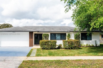 Beautiful 3-bedroom, 2-bathroom home ideally located in Davie on Davie Golf Club in Florida - for sale on GolfHomes.com, golf home, golf lot