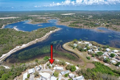 Welcome Snowbirds or Permanent Residents, 1 bedroom, 1 bath with on Glen Lakes Country Club in Florida - for sale on GolfHomes.com, golf home, golf lot