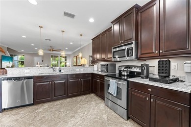 Welcome to this beautiful, move-in-ready townhouse located in on Spring Run Golf Club in Florida - for sale on GolfHomes.com, golf home, golf lot