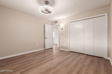 Come check out this lovely single-level home in the highly on Briarwood Country Club in Arizona - for sale on GolfHomes.com, golf home, golf lot