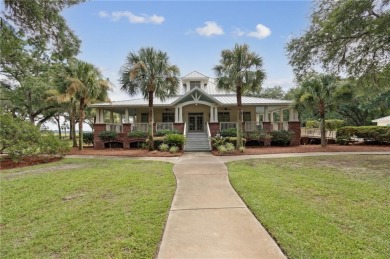 Spacious and Versatile living Area with two levels of living on The Golf Club At Sanctuary Cove in Georgia - for sale on GolfHomes.com, golf home, golf lot