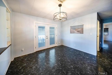 SELLER IS MOTIVATED! Seller may consider a flooring credit with on Hemet West Mobile Estates in California - for sale on GolfHomes.com, golf home, golf lot