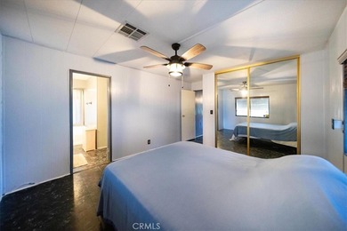 SELLER IS MOTIVATED! Seller may consider a flooring credit with on Hemet West Mobile Estates in California - for sale on GolfHomes.com, golf home, golf lot