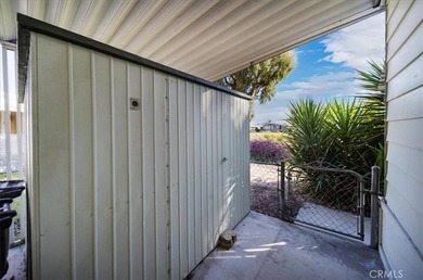 SELLER IS MOTIVATED! Seller may consider a flooring credit with on Hemet West Mobile Estates in California - for sale on GolfHomes.com, golf home, golf lot